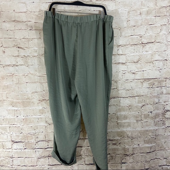 Vince Camuto olive green harem pants size 0X - Picture 2 of 7